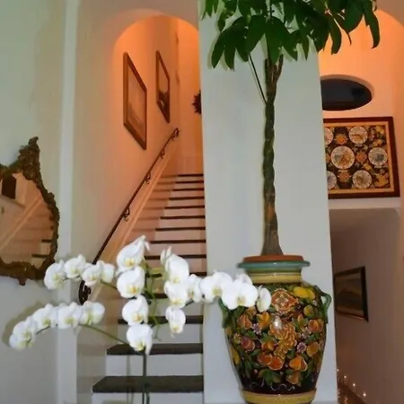 Palazzo Marzoli Charme - Small Luxury Отель 4*
