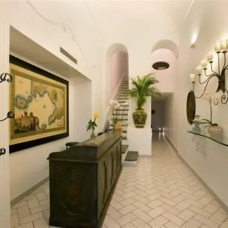 Palazzo Marzoli Charme - Small Luxury 4* Позитано